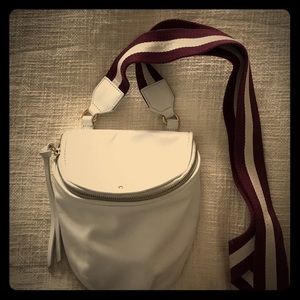 Leather white crossbody bag.